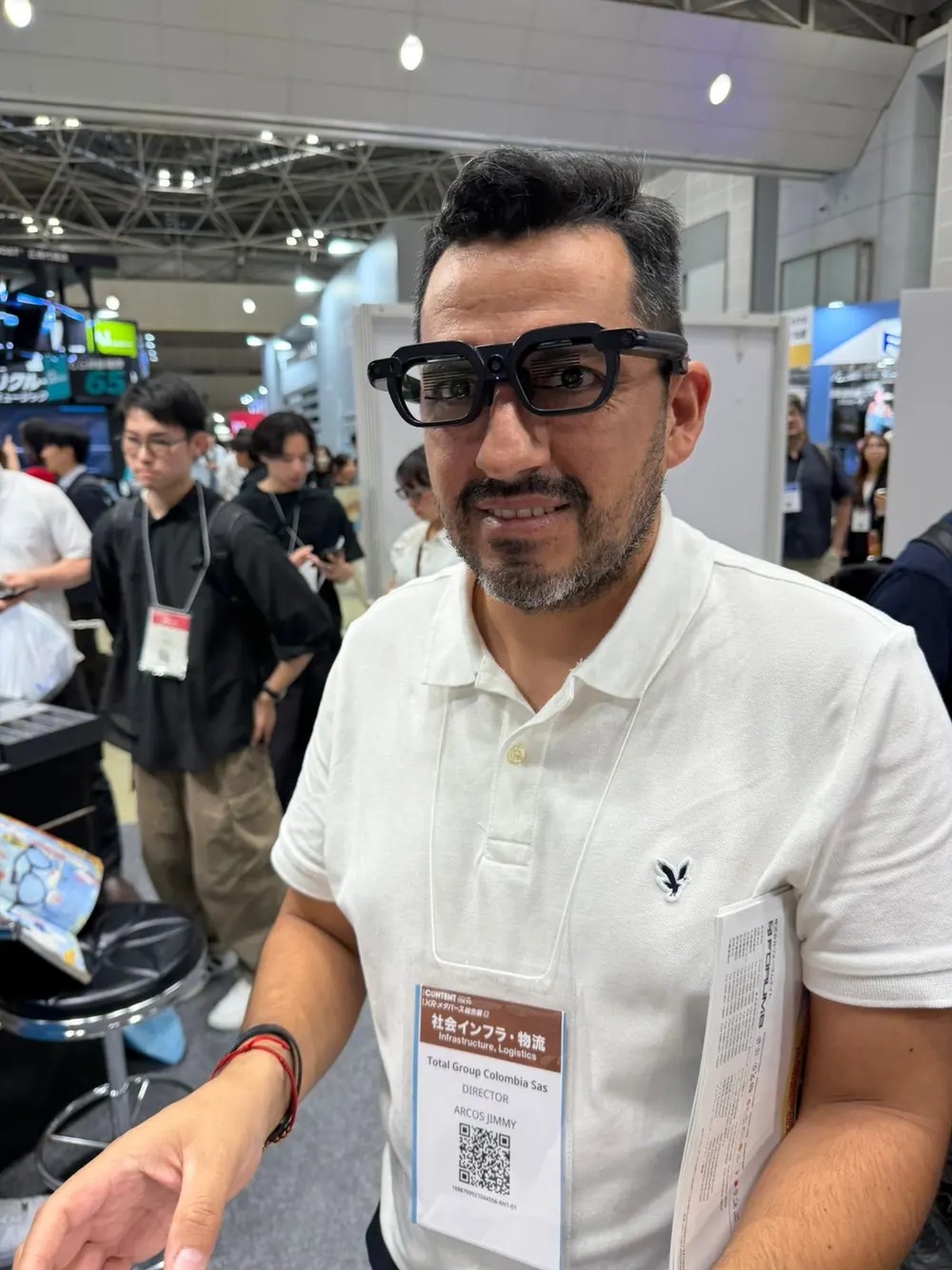 Director de Total Group en una feria internacional de tecnología